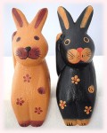 木彫りお座り招きウサギ     http://asianstyle-mao.com/